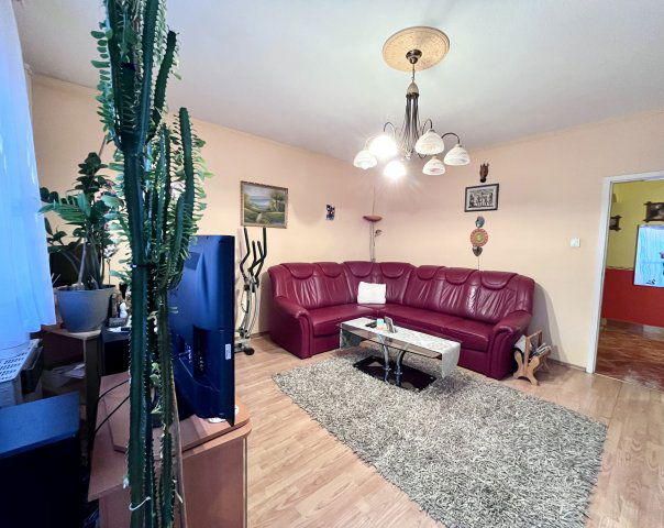 Eladó panellakás, Szombathelyen, Kodály Zoltán utcában 50.9 M Ft