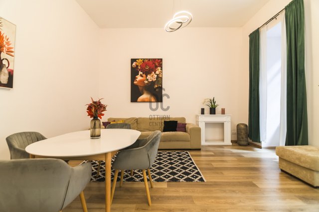 Eladó téglalakás, Budapesten, V. kerületben 98 M Ft, 2 szobás