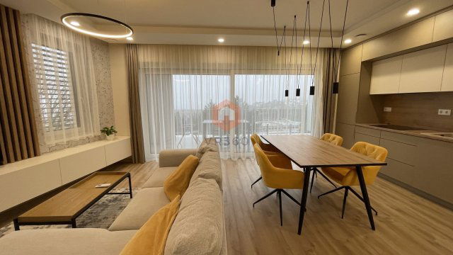 Kiadó téglalakás, albérlet, Pécsett, Sáfrány utcában