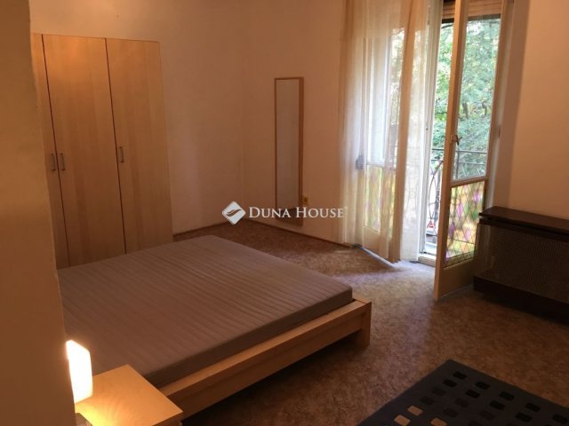 Eladó téglalakás, Pécsett, Corvin utcában 27.7 M Ft, 2 szobás