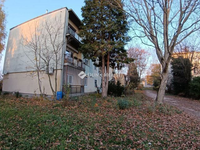 Eladó téglalakás, Bicskén 49.5 M Ft, 2 szobás