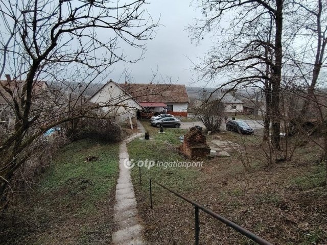 Eladó üzlethelyiség, Szőkéden 23 M Ft / költözzbe.hu
