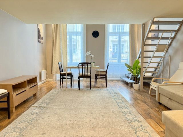 Eladó téglalakás, Budapesten, VII. kerületben 77.9 M Ft