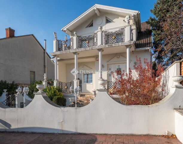 Eladó családi ház, Vértesszőlősön, Kánya utcában 129.9 M Ft