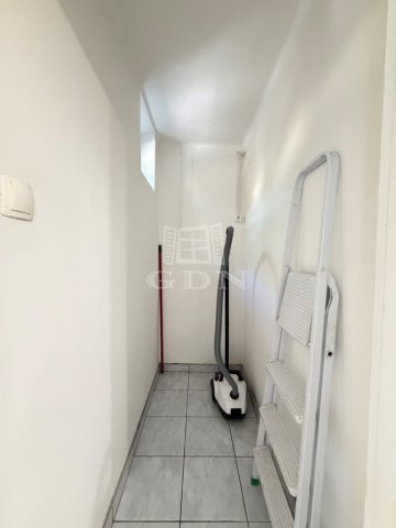 Eladó téglalakás, Székesfehérvárott 51 M Ft, 2 szobás