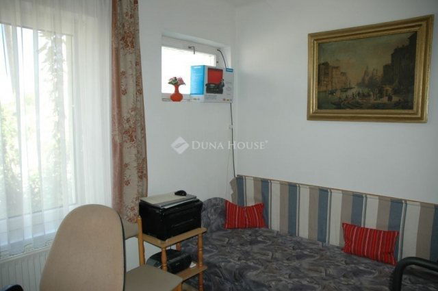 Eladó családi ház, Baján 47 M Ft, 5 szobás