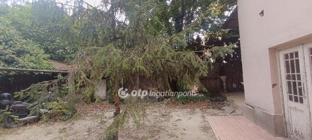 Eladó téglalakás, Szegeden 111 M Ft, 3+1 szobás