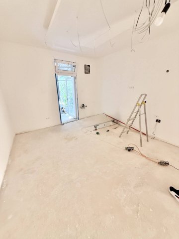 Eladó téglalakás, Pécsett 34.9 M Ft, 1 szobás