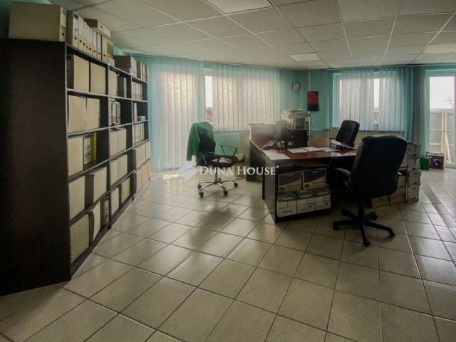 Eladó iroda, Vértesszőlősön 425 M Ft / költözzbe.hu