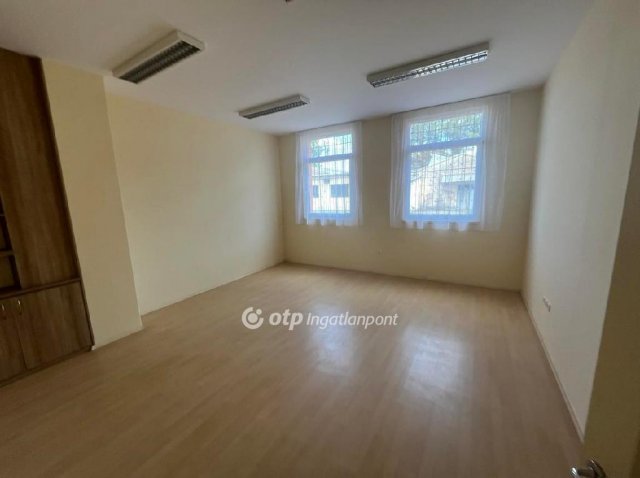 Kiadó iroda, Debrecenben 67 E Ft / hó / költözzbe.hu