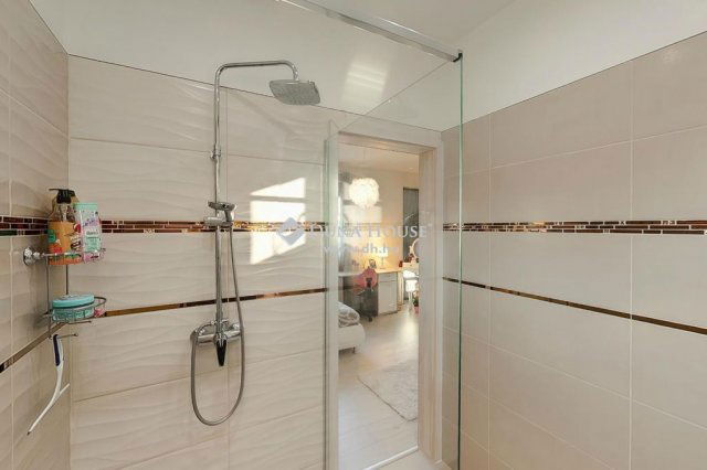 Eladó családi ház, Kecskeméten 103.9 M Ft, 4 szobás