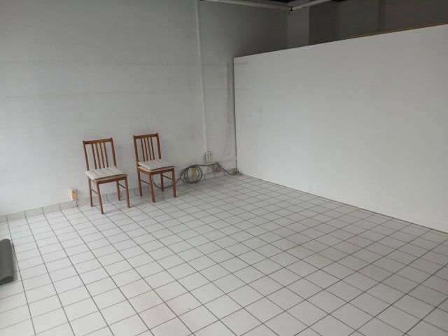 Kiadó üzlethelyiség, Győrött 330 E Ft / hó