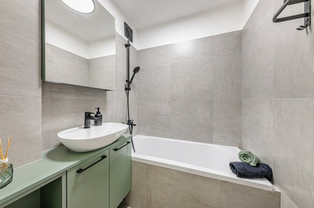 Eladó panellakás, Budapesten, XV. kerületben 71.7 M Ft