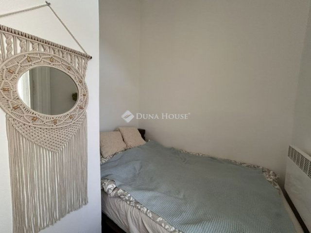 Eladó téglalakás, Budapesten, XII. kerületben, Márvány utcában