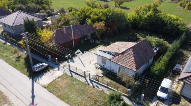 Eladó családi ház, Iváncsán 40 M Ft, 2 szobás