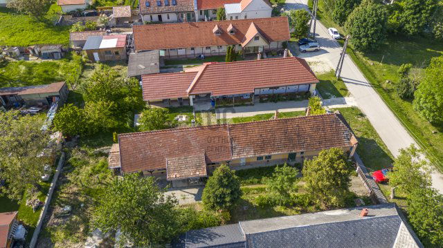 Eladó családi ház, Etyeken 53.9 M Ft, 4 szobás