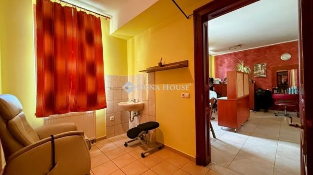 Eladó családi ház, Szentgotthárdon 129.9 M Ft, 5 szobás