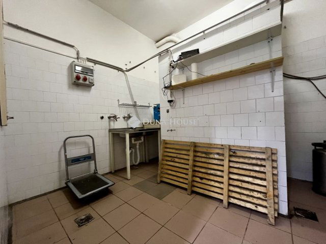 Eladó üzlethelyiség, Barcson 27 M Ft / költözzbe.hu