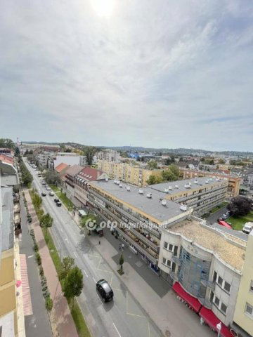 Eladó téglalakás, Zalaegerszegen 37.9 M Ft, 2 szobás