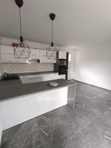 Eladó családi ház, Mátranovákon 24.9 M Ft, 3 szobás