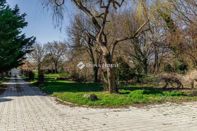 Eladó telek, Budapesten, III. kerületben 990 M Ft