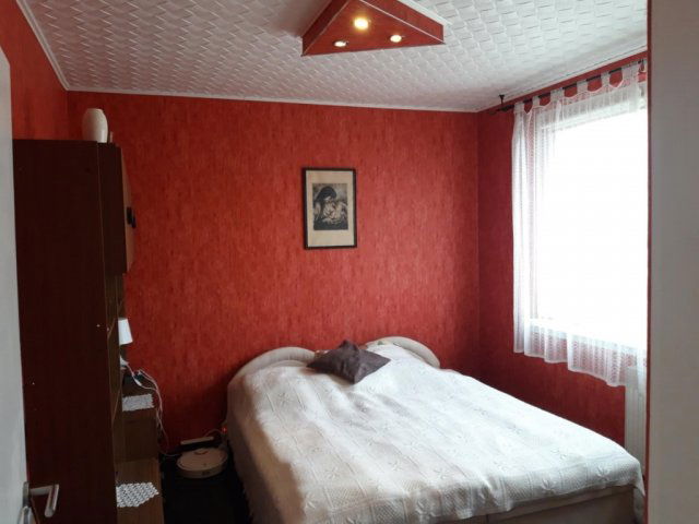 Eladó panellakás, Székesfehérvárott 45 M Ft, 2 szobás