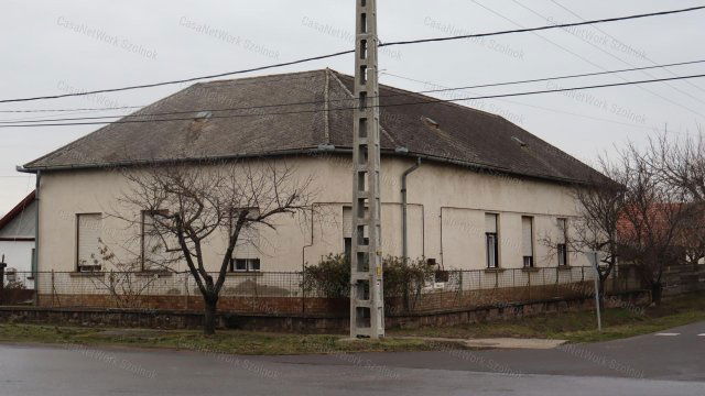 Eladó családi ház, Tápiógyörgyén 32.7 M Ft, 3 szobás