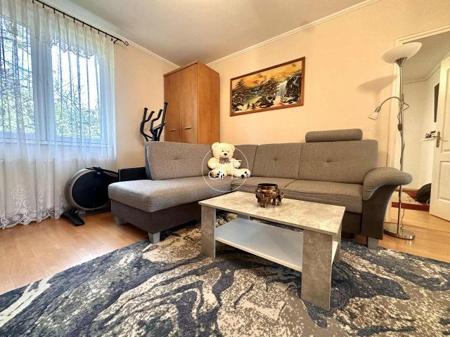 Eladó téglalakás, Szegeden 91 M Ft, 3+1 szobás