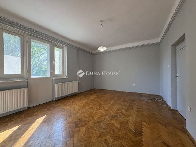 Eladó téglalakás, Budapesten, XXI. kerületben 56 M Ft, 2 szobás