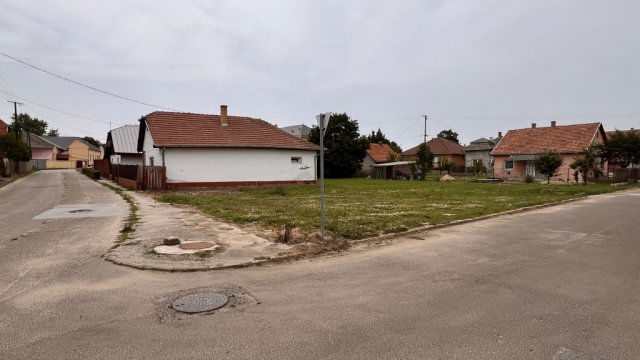 Eladó telek, Mezőcsáton 2 M Ft / költözzbe.hu