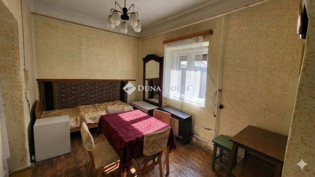 Eladó családi ház, Kunszálláson 28 M Ft, 2 szobás