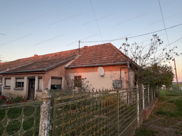 Eladó családi ház, Zalaerdődön 13.5 M Ft, 2 szobás