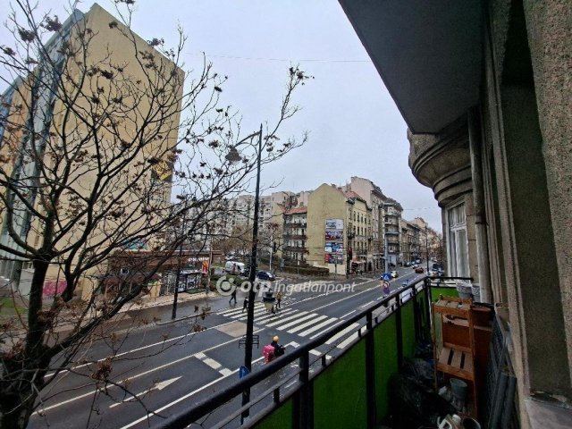 Eladó téglalakás, Budapesten, VIII. kerületben 99 M Ft, 4 szobás