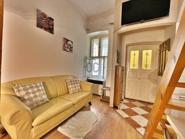 Eladó téglalakás, Budapesten, IX. kerületben 43.9 M Ft, 1 szobás