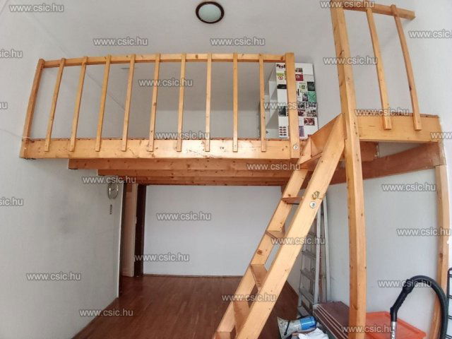 Eladó téglalakás, Budapesten, VI. kerületben 94.9 M Ft, 2 szobás