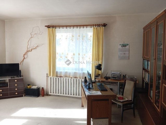 Eladó családi ház, Kiskunlacházán 85 M Ft, 5 szobás