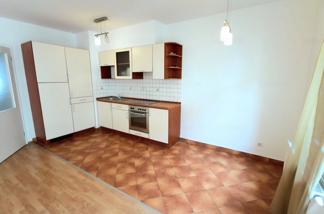 Kiadó téglalakás, albérlet, VII. kerületben, Dob utcában