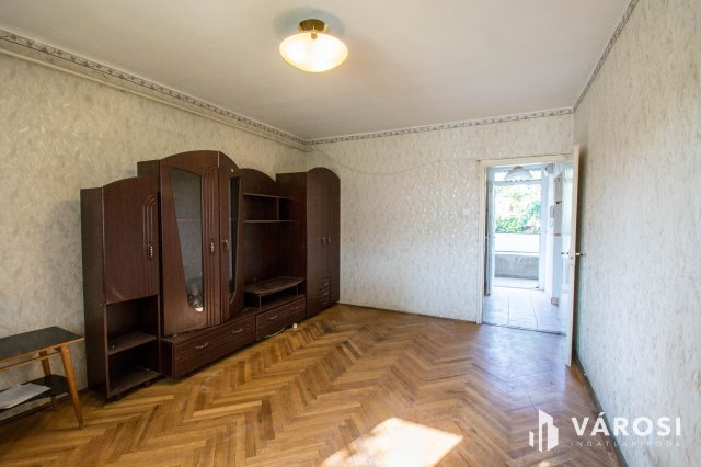 Eladó panellakás, Kalocsán 26.5 M Ft, 2 szobás