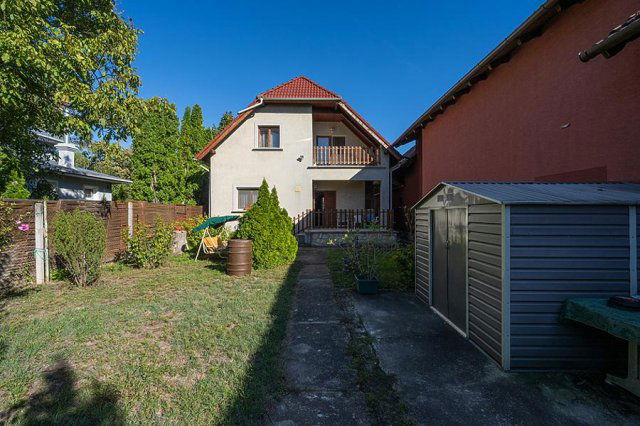 Eladó családi ház, Budapesten, III. kerületben 209.9 M Ft