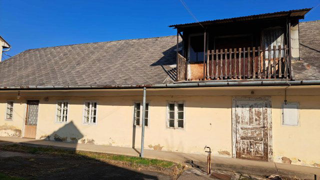 Eladó családi ház, Gyöngyösön 35.5 M Ft, 3 szobás