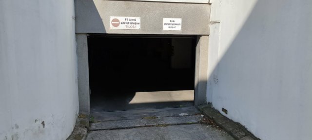 Eladó garázs, Győrött, Víztükör utcában 4.7 M Ft