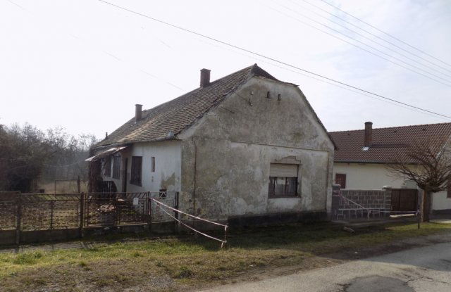 Eladó családi ház, Villányban 3.8 M Ft, 3 szobás
