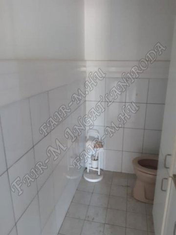 Kiadó iroda, Szentesen 300 E Ft / hó / költözzbe.hu