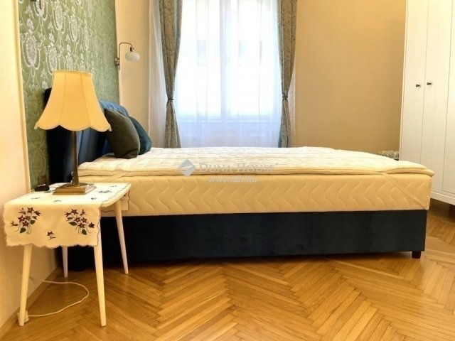 Eladó téglalakás, Budapesten, XIV. kerületben 149 M Ft, 4 szobás