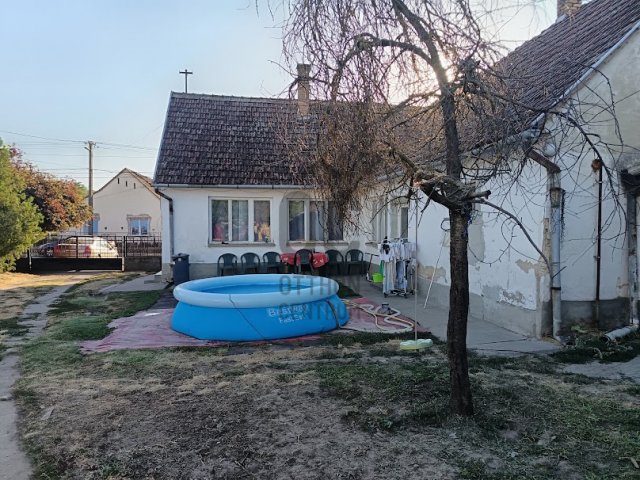 Eladó családi ház, Tengelicén 46.9 M Ft, 3 szobás