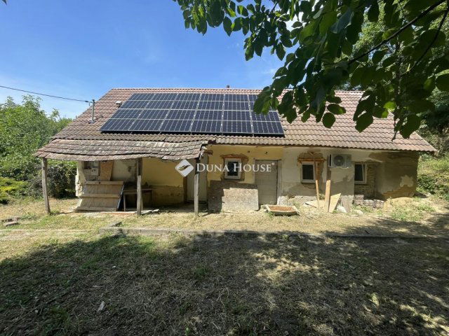 Eladó családi ház, Szárazdon 30 M Ft, 2 szobás