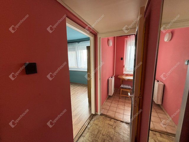 Eladó panellakás, Győrött 47.3 M Ft, 2 szobás