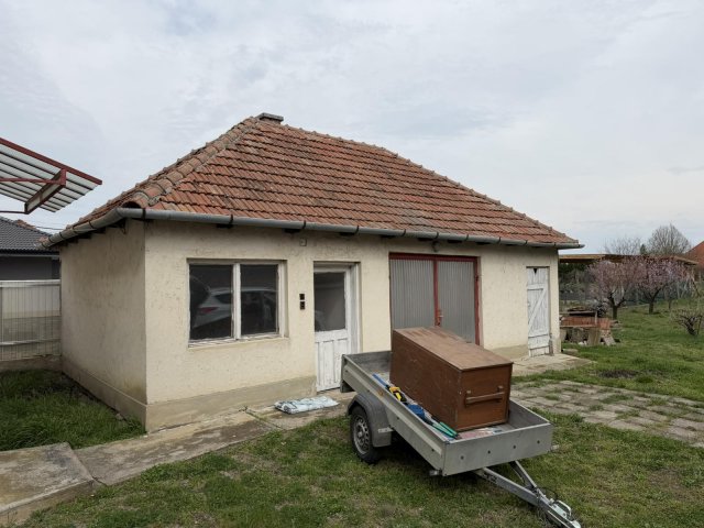 Eladó családi ház, Gyulán, Kodály utcában 39.9 M Ft, 3 szobás