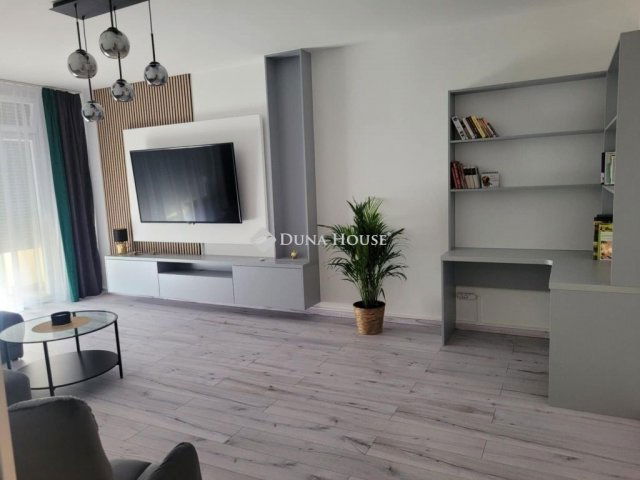 Eladó panellakás, Kecskeméten 55 M Ft, 2 szobás