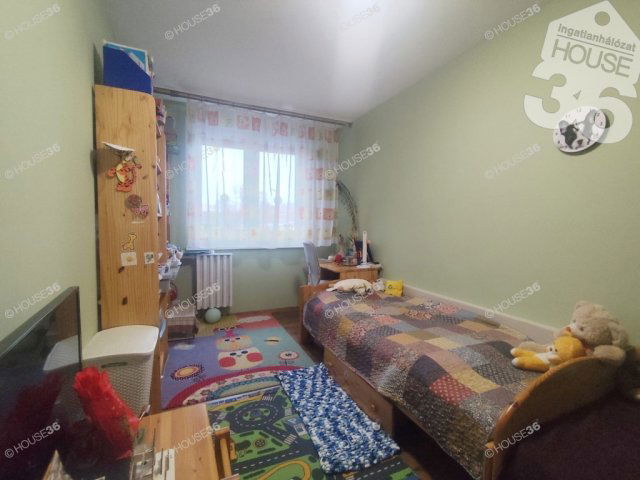 Eladó panellakás, Kecskeméten 47.8 M Ft, 2 szobás